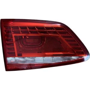 VW Passat B7 kombi r.v. 2011 levé zadní vnitřní světlo S5VX3T89294 VW Passat B7 kombi r.v. 2011 levé zadní vnitřní světlo S5VX3T89294